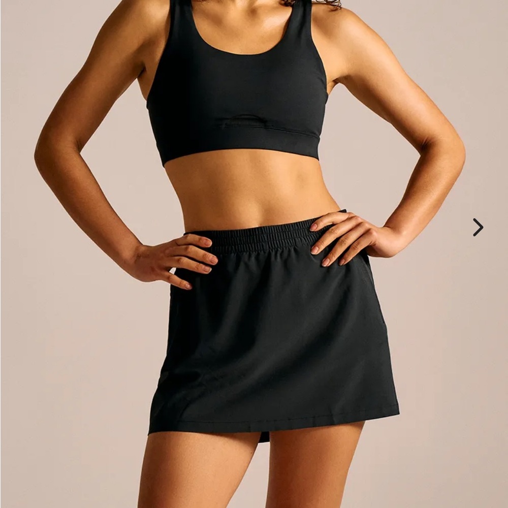 NWT Outdoor Voices Zephyr skort